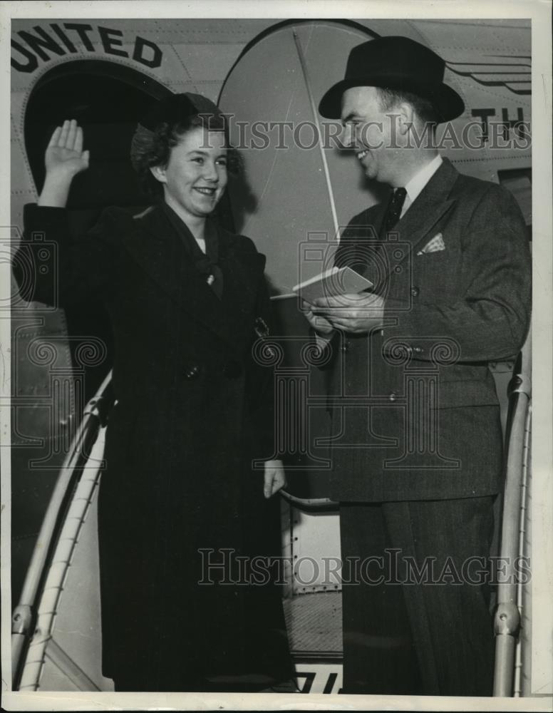 1939 Press Photo Barbara Stimson celebrate 16th birthday by flying to Chicago - Historic Images