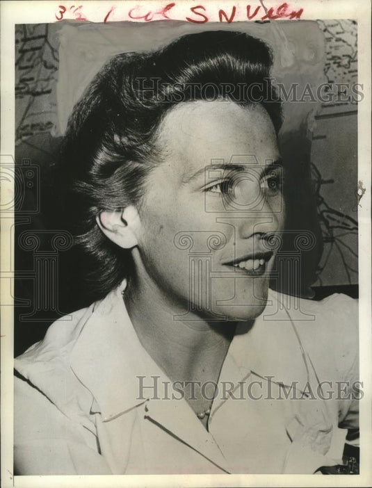 1943 Press Photo Margaret Glassford to join the Navy - nef62445 - Historic Images