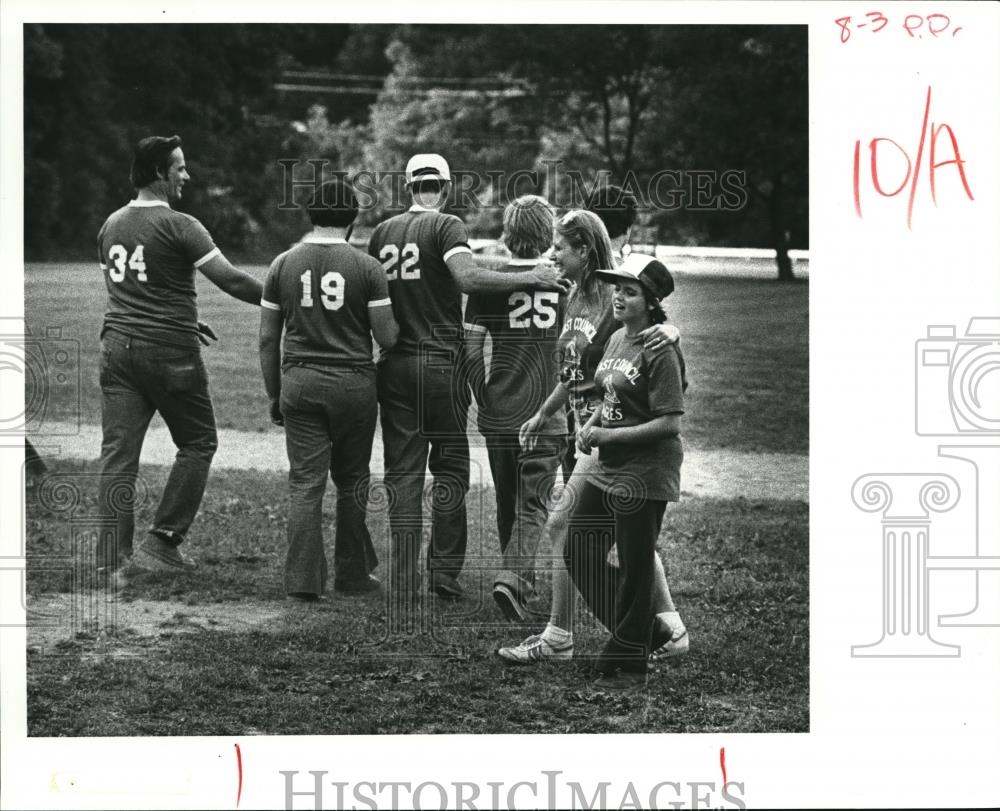 1980 Press Photo Coach Ginger Beach of the Beep Baseball - cva77713 - Historic Images