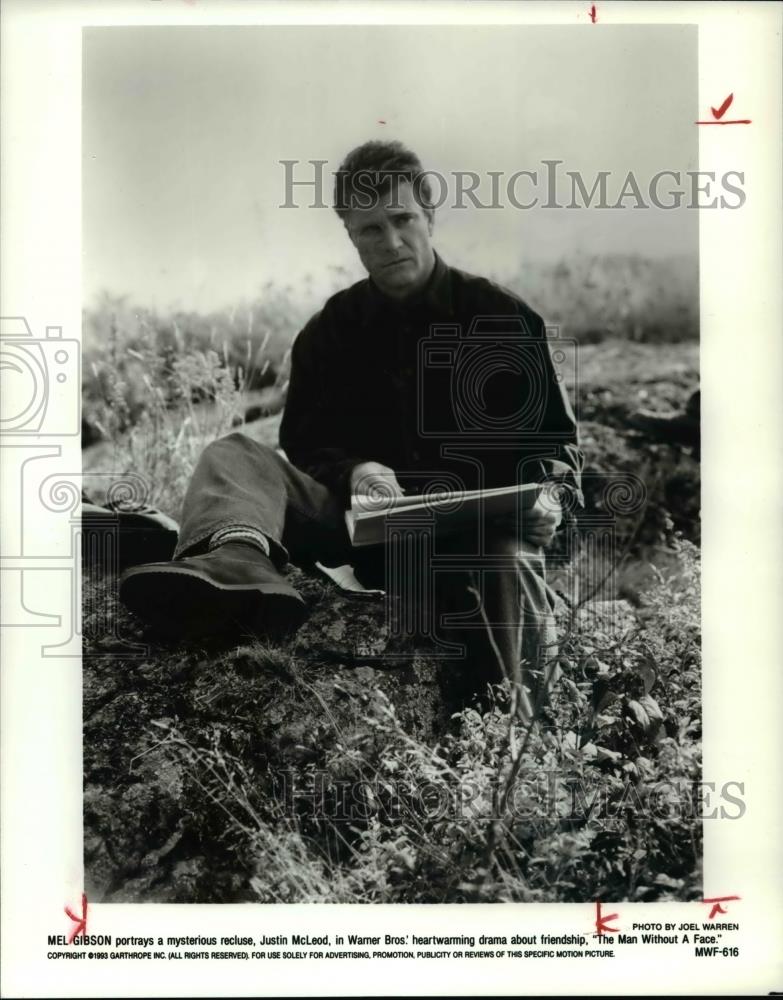 1993 Press Photo Mel Gibson portrays a mysterious recluse, Justin McLead - Historic Images