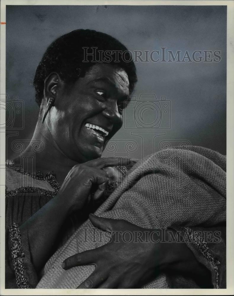 1980 Press Photo Claytone Corbine stars in the play Titus Andronicus - cvb14833 - Historic Images