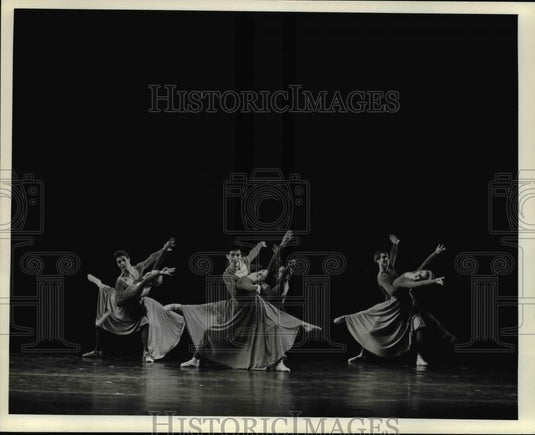 1984 Press Photo Ohio Ballet in Heinz Poll's Wings and Aires - cvb14966 - Historic Images