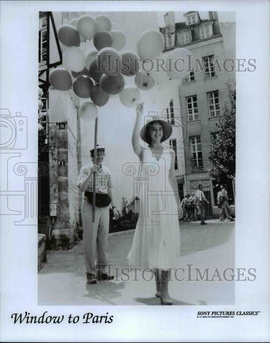 Press Photo Agnes Soral in Window to Paris , a film by Yuri Mamin - cvb15061 - Historic Images