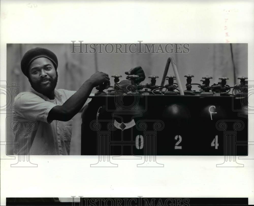 1986 Press Photo United Way - Balloonfest &#39;86, Luis Murillo - cvb15247 - Historic Images