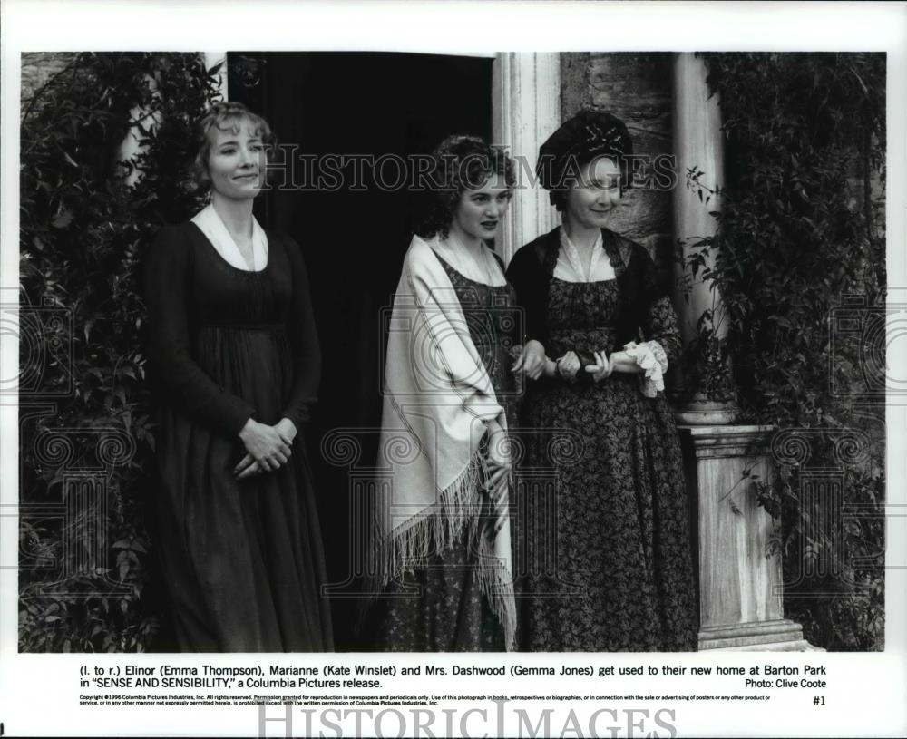 Press Photo Emma Thompson, Kate Winslet, & Gemma Jones in Sense and Sensibility - Historic Images