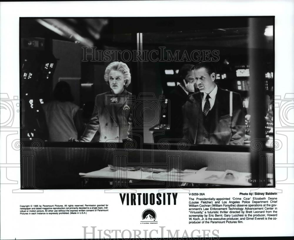 Press Photo A scene from the film Virtuosity - cvb15351 - Historic Images