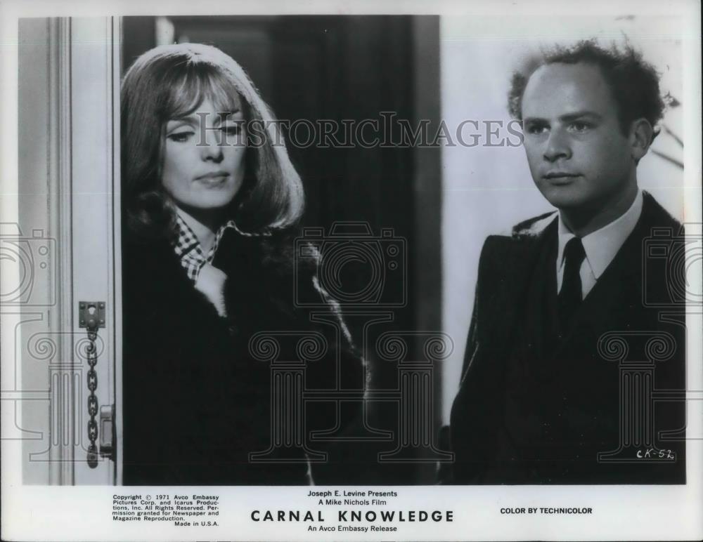 1971 Press Photo Cynthia O'Neal Arthur Garfunkel Carnal Knowledge - cvp11677 - Historic Images