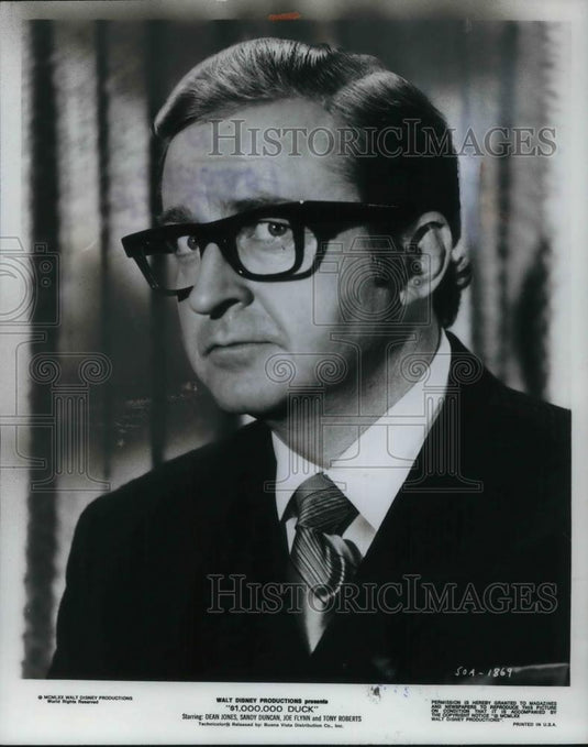 1973 Press Photo JOe Flynn In $1,000,000 Duck - cvp12794 - Historic Images