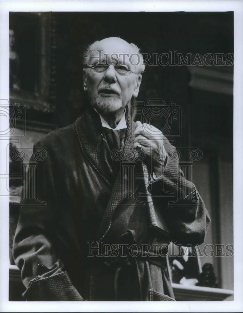 1988 Press Photo John Gielgud The Best Of Friends London APollo Theater - Historic Images