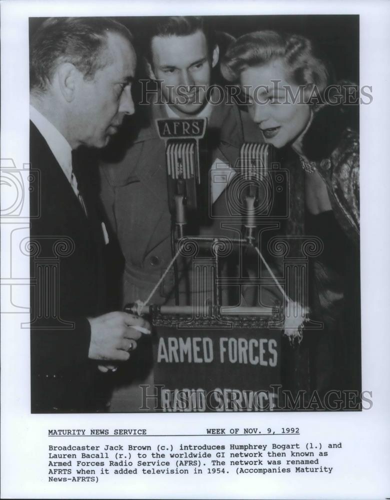 1992 Press Photo Humphrey Bogart and Lauren Bacall Armed Forces Radio Services - Historic Images