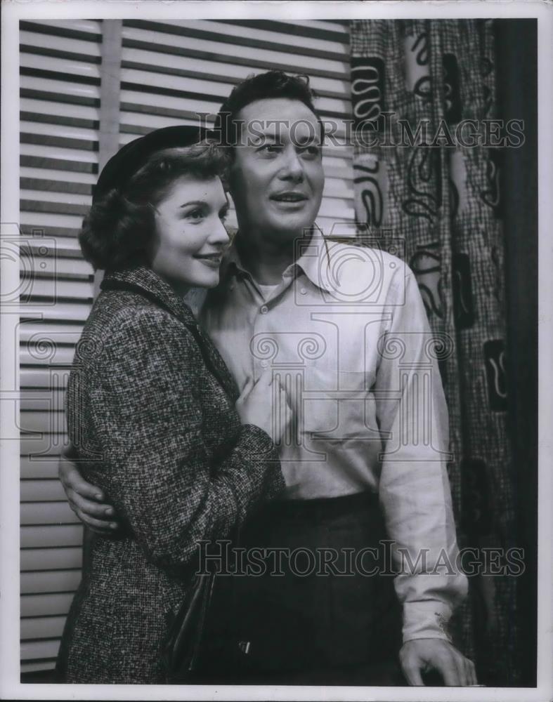 1955 Press Photo Pat Barry Tod Andrews Soap Opera First Love NBCTV - cvp14756 - Historic Images
