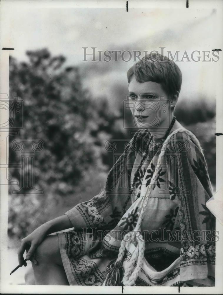 Press Photo Mia Farrow - cvp17703 - Historic Images