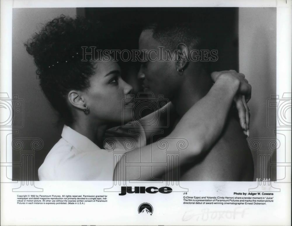 1992 Press Photo Omar Epps and Cindy herron in Juice movie - cvp20069 - Historic Images