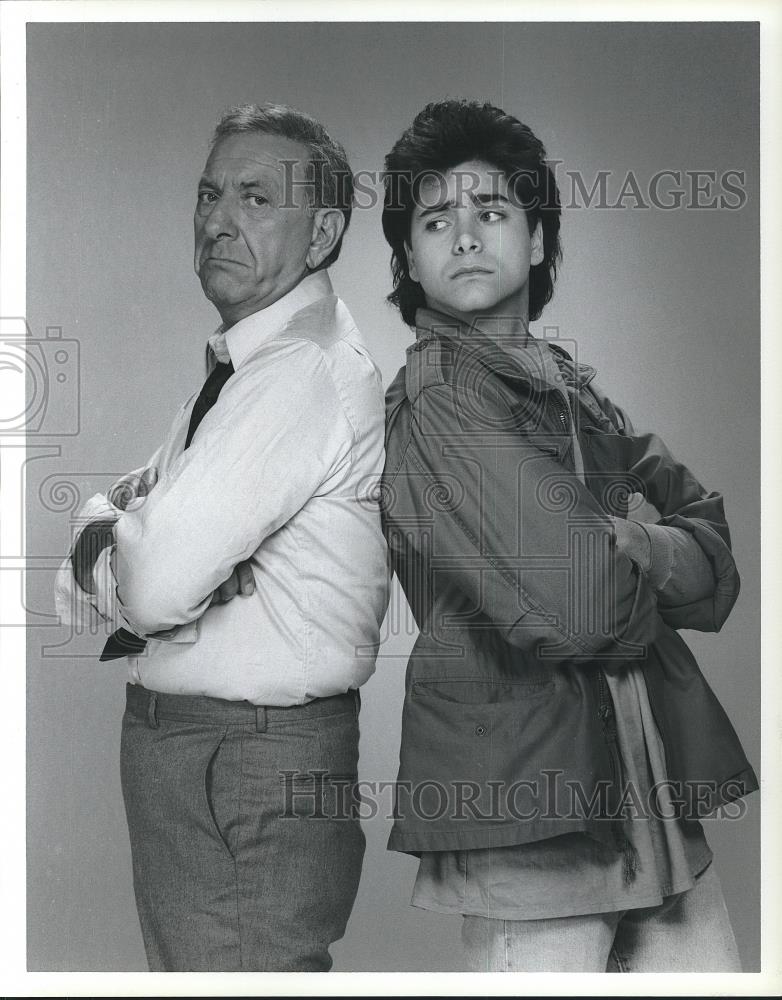 Press Photo Jack Klugman and John Stamos - cvp26240 - Historic Images