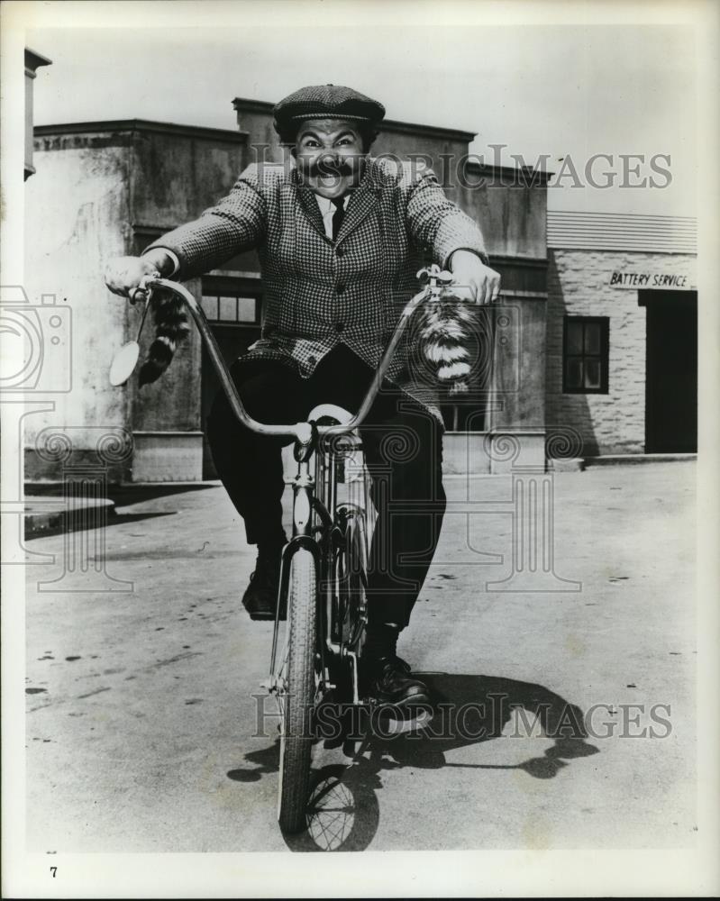 Press Photo Avery Schreiber, Actor - cvp27520 - Historic Images