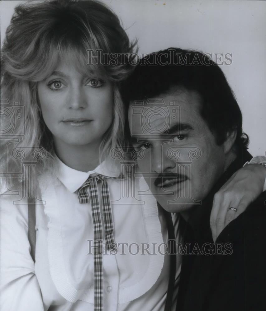 Press Photo Bert Reynolds and Goldie Hawn in &quot;Best Friends&quot; - cvp31239 - Historic Images