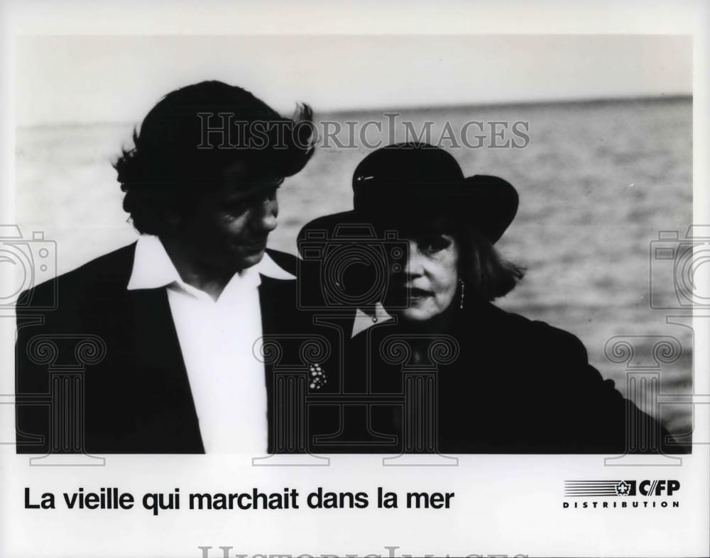 Undated Press Photo La Vieille qui marchait dans la mer - cvp31695 - Historic Images