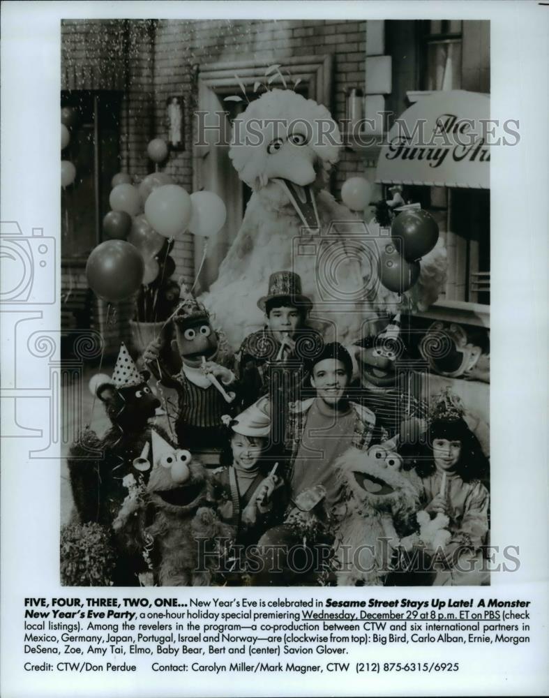 Undated Press Photo Big Bird Carlo Alban Ernie Morgan DeSeno Zoe "Sesame Street" - Historic Images