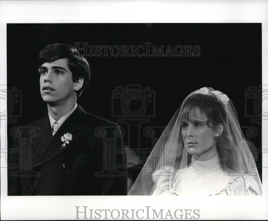 Undated Press Photo Bobby Benson and Glynnis O'Connor - cvp38928 - Historic Images