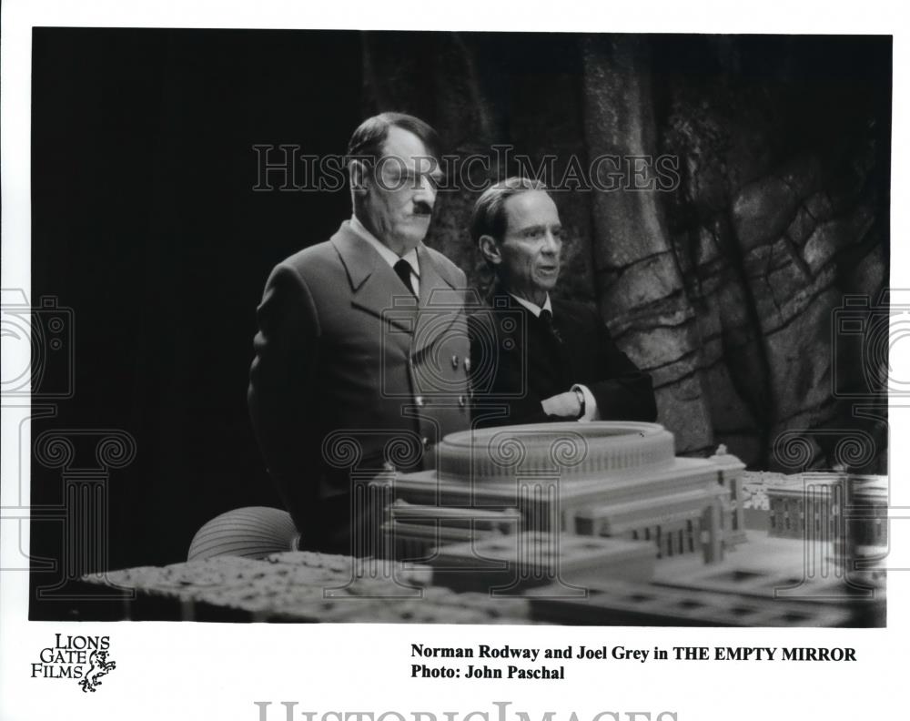 Undated Press Photo Norman Rodway and Joel Grey in The Empty Mirror - cvp39092 - Historic Images