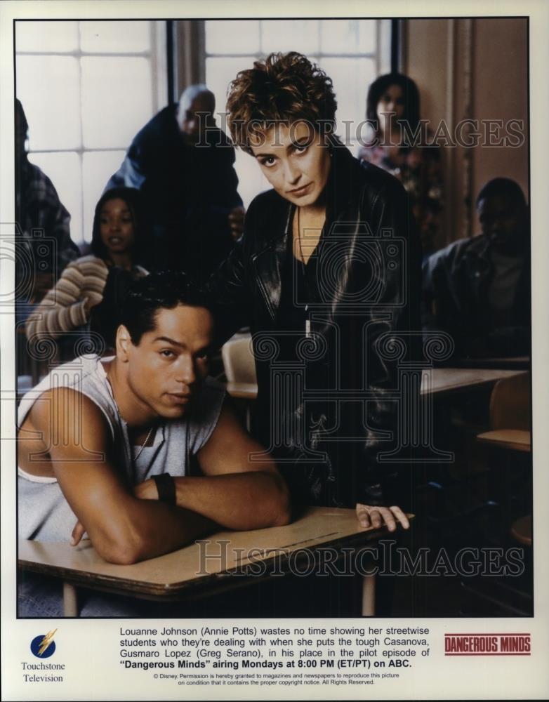 Undated Press Photo Annie Potts and Greg Serano in &quot;Dangerous Minds&quot; - cvp40608 - Historic Images