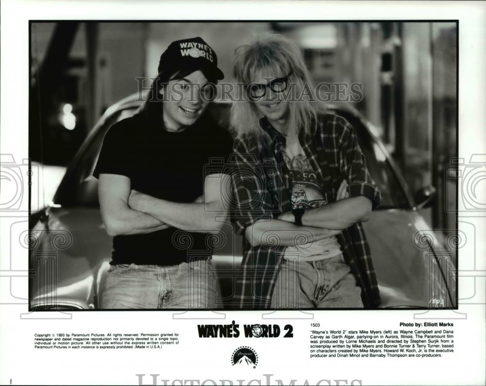1995 Press Photo Wayne Campbell and Dana Carvey in Wayne's World 2 - cvp44831 - Historic Images