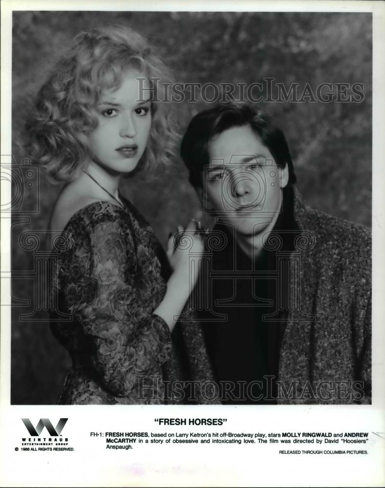 1989 Press Photo Molly Ringwald and Andrew McCarthy in Fresh Horses - cvp45892 - Historic Images