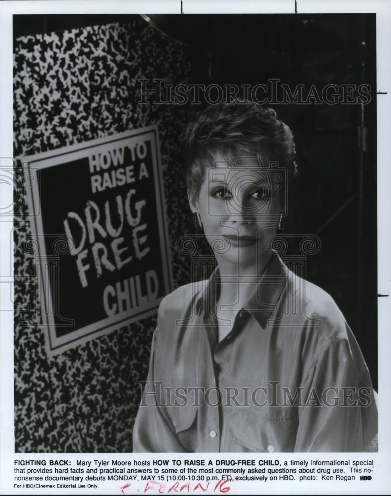 1991 Press Photo Mary Tyler Moore in How To Raise A Drug Free Child - cvp46892 - Historic Images