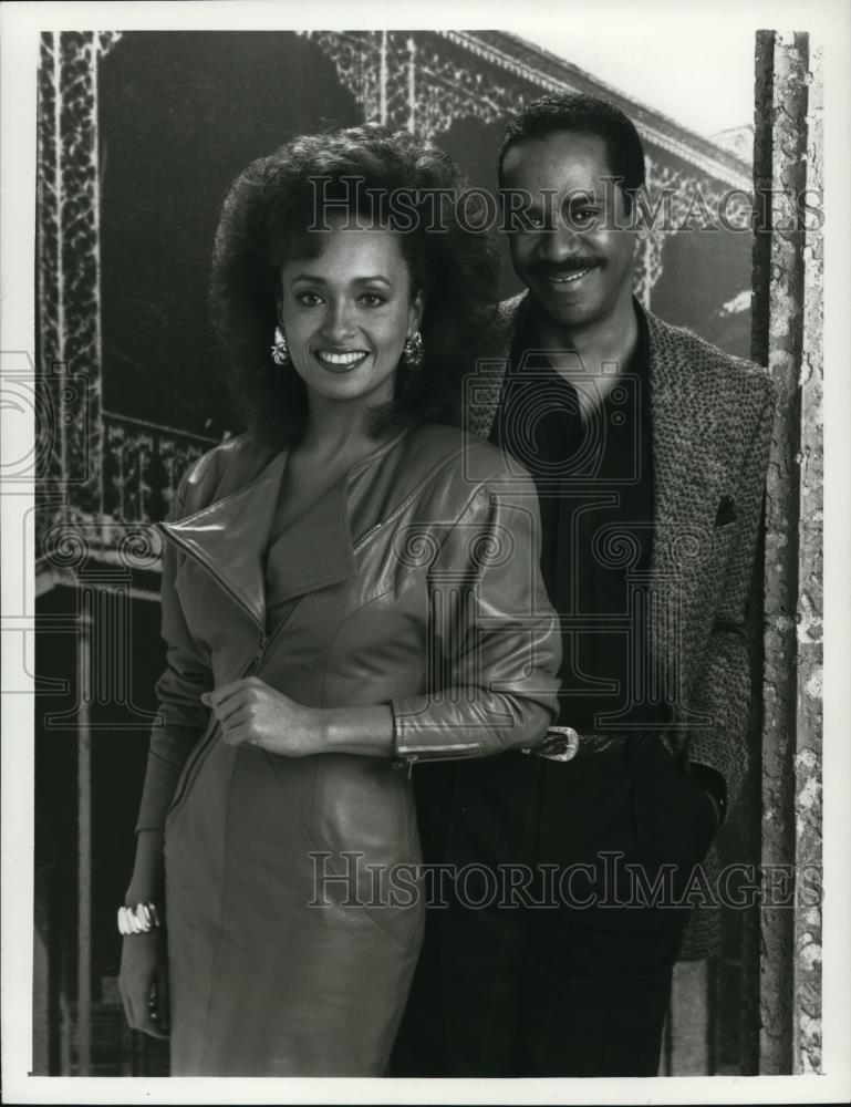1988 Press Photo Tim Reid, Daphne Maxwell Reid in Frank&#39;s Place - cvp50557 - Historic Images
