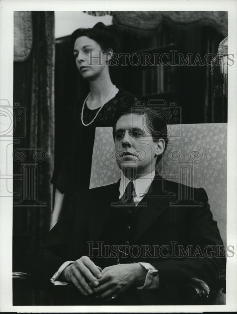 1975 Press Photo Jane Alexander and Edward Herrmann in Eleanor and Franklin - Historic Images