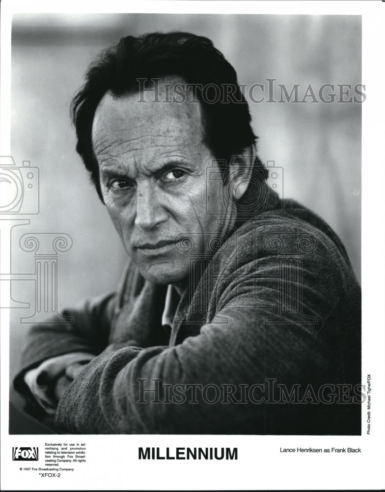 Press Photo Lance Henrikson in Millenium - cvp52568 - Historic Images