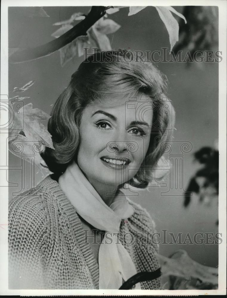 Press Photo Donna Reed in The Donna Reed Show - cvp72649 - Historic Images