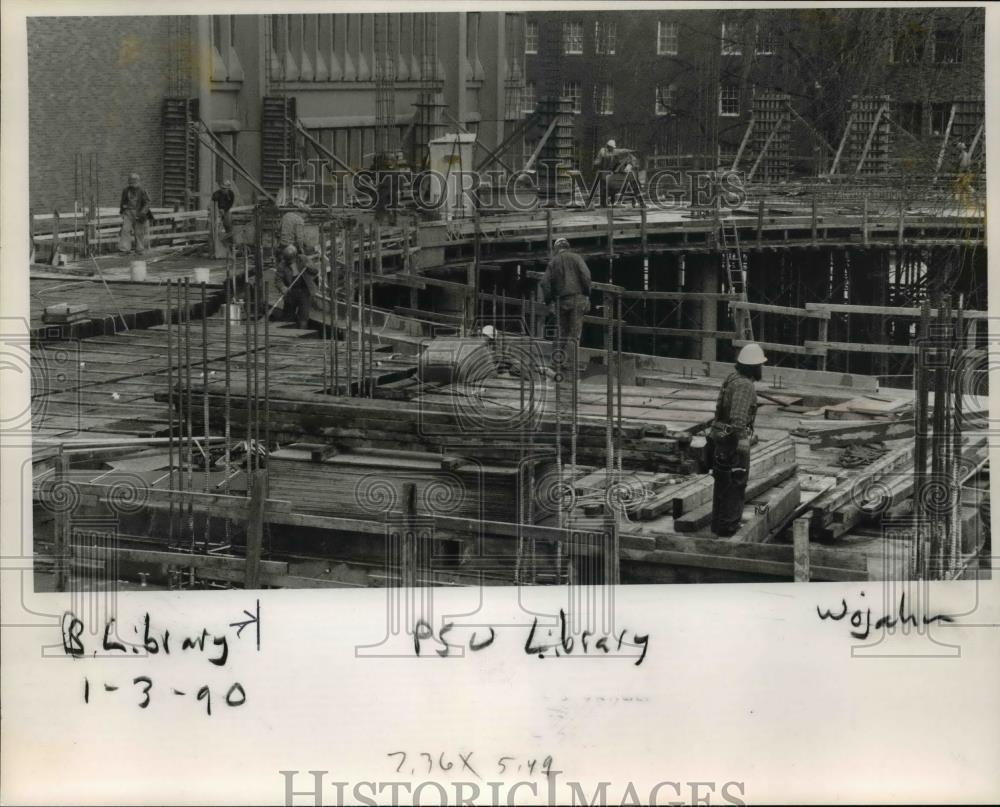 1990 Press Photo Portland State University&#39;s Millar Library construction - Historic Images
