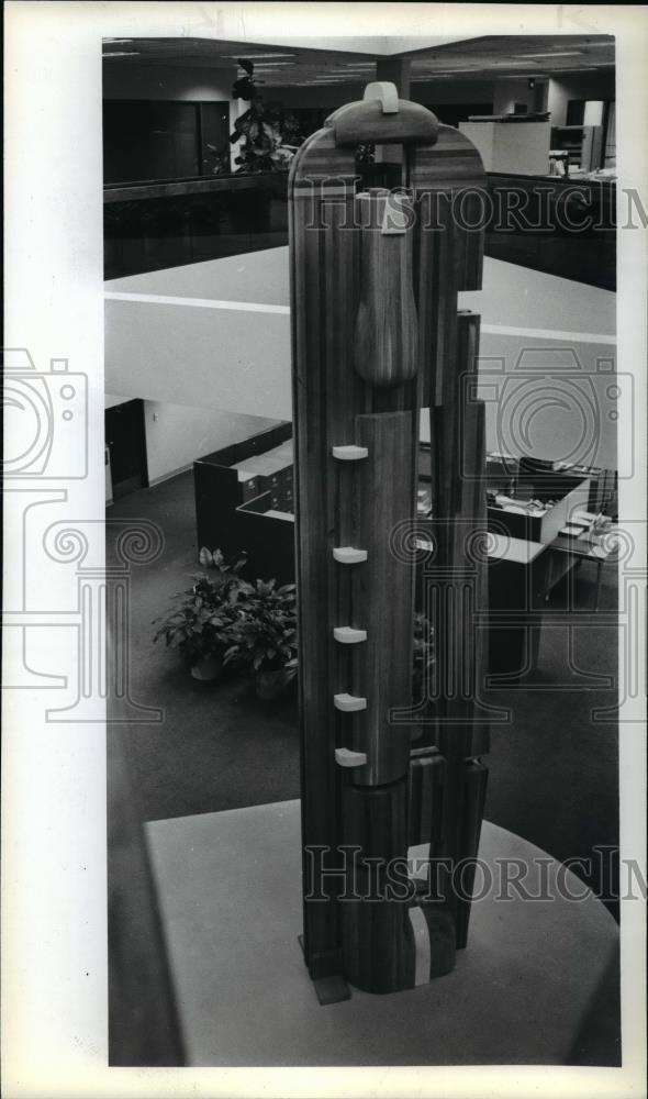 1983 Press Photo Cedar & limestone sculpture by Don Wilson orb46729