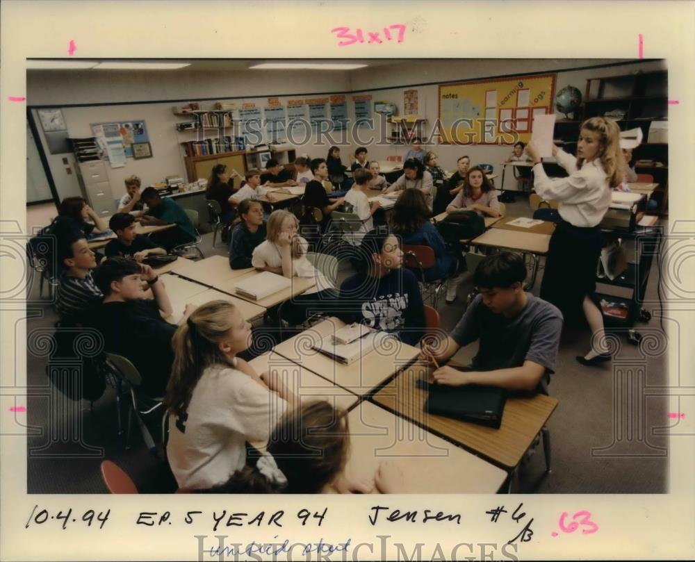 1994 Press Photo Gresham-Barlow School District - orb48044 - Historic Images