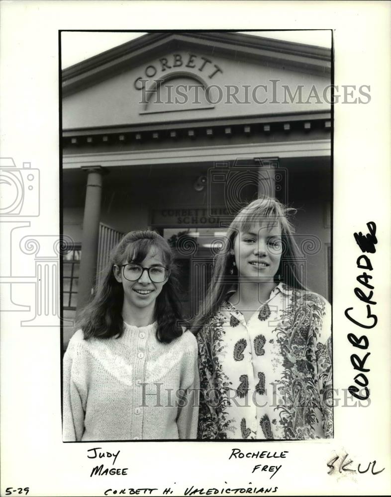 1991 Press Photo Corbett High School students Judy Magee and