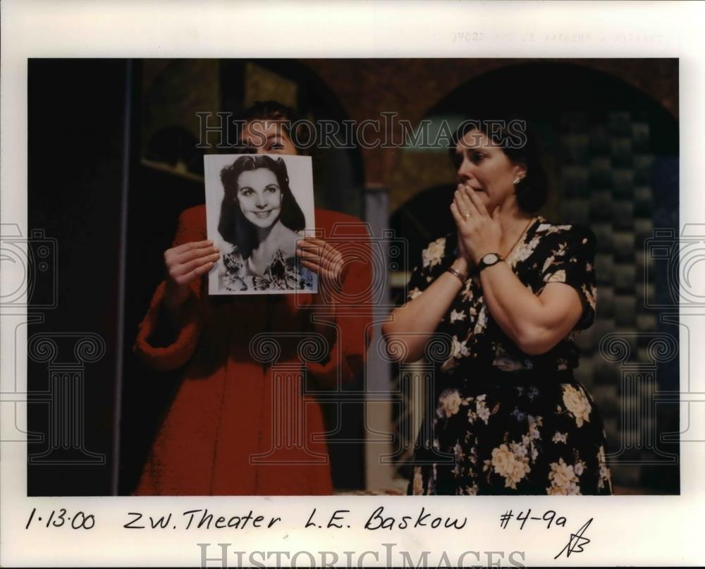2000 Press Photo Theatre in the Grove - orb53291 - Historic Images