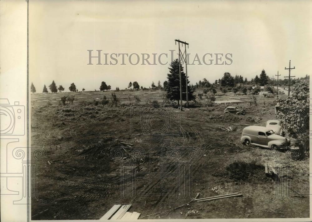 1942 Press Photo McLoughlin Heights site no 2 - orb57244 - Historic Images