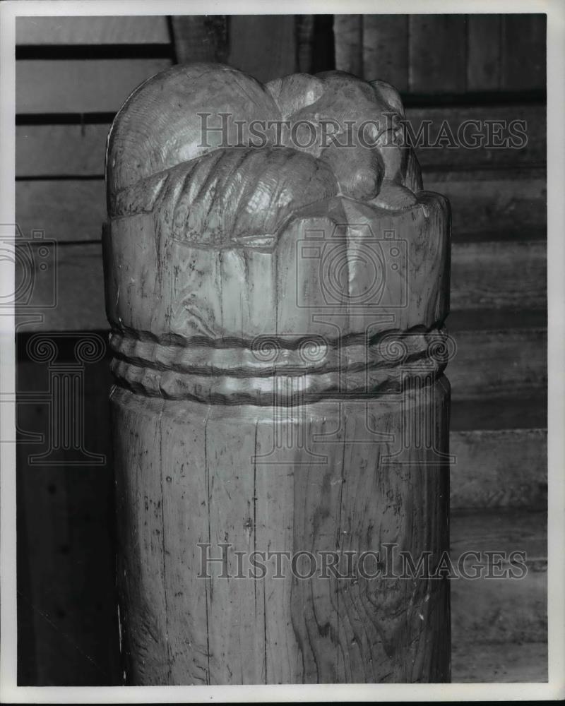 Press Photo Timberline Lodge carving - orb57352 - Historic Images