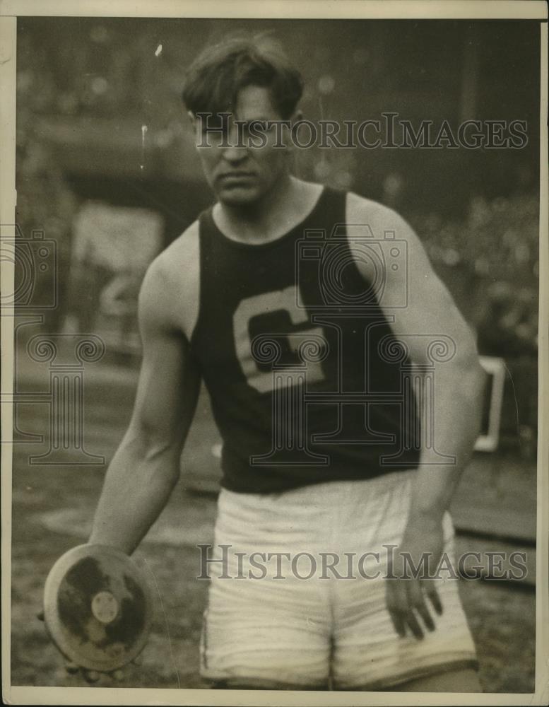 1928 Press Photo Georgetown University&#39;s Tony Plansky in discus event - Historic Images