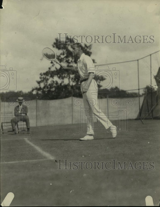 1921 Press Photo Tennis player JO Anderson in action on the courts - net33511 - Historic Images