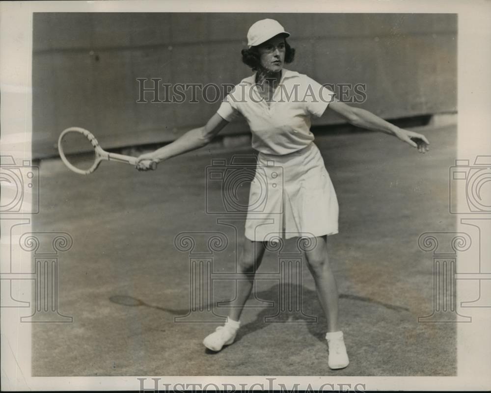 1940 Press Photo Sarah Palfrey Fabyan at tennis practice in NYC - net33958 - Historic Images