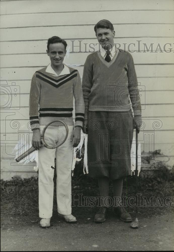 1929 Press Photo Tennis players Brad Harrison & Don Mac for a match - net34525 - Historic Images