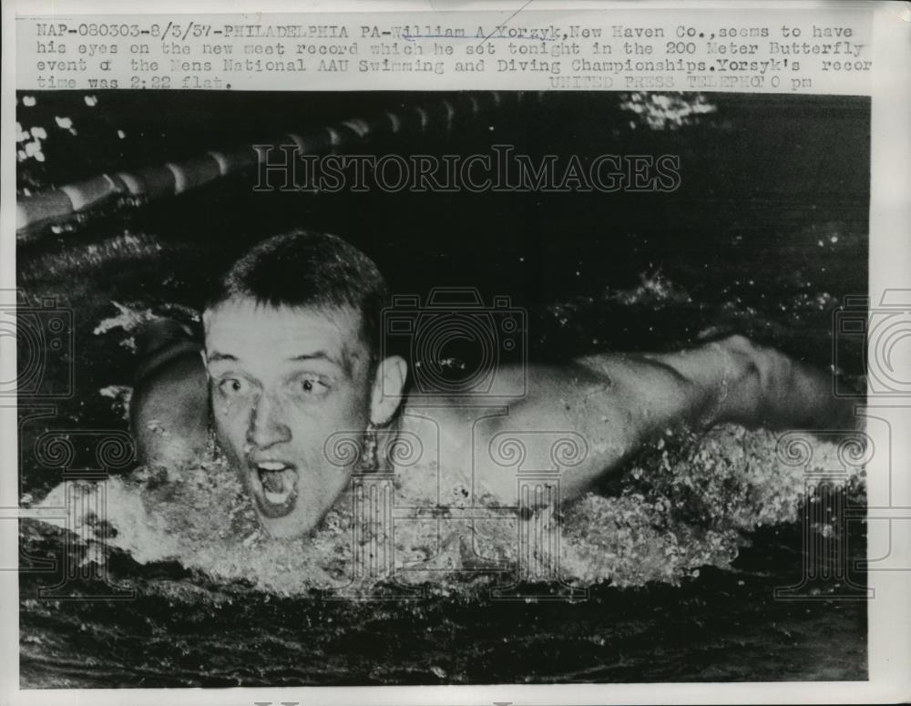 1957 Press Photo William A Yorzyk in 200 meter butterfly at National AAU meet - Historic Images