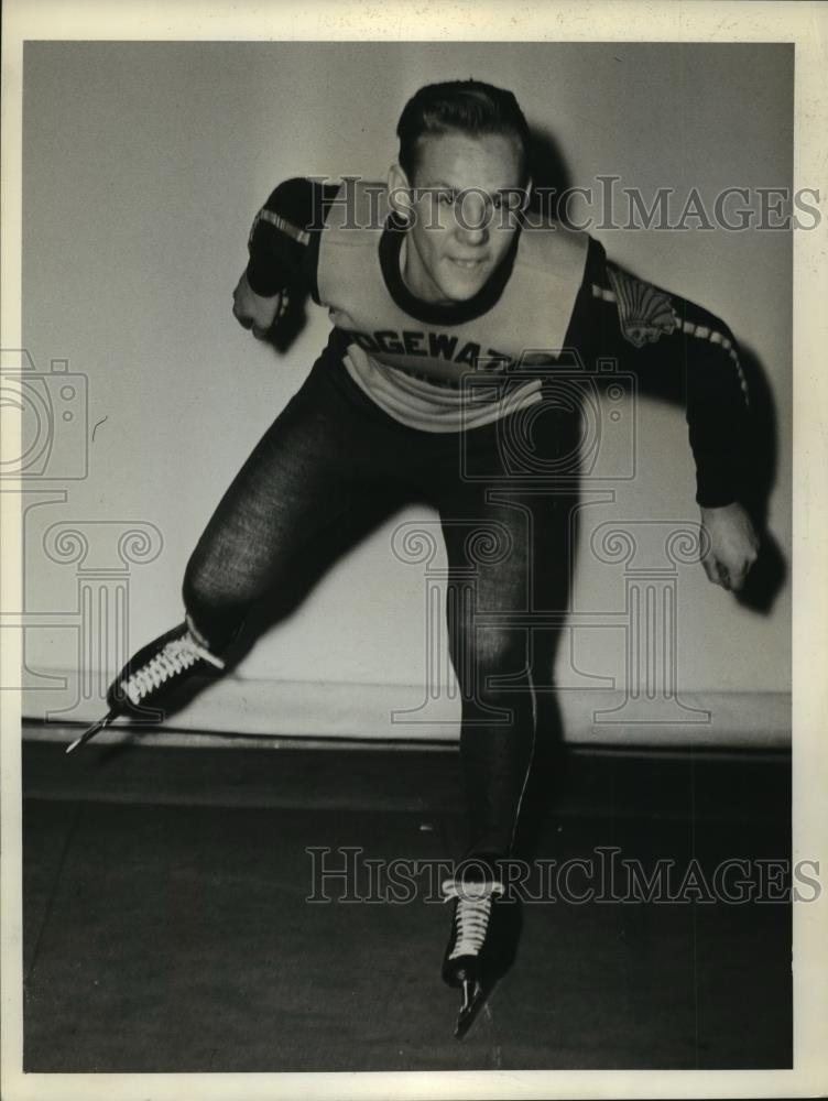 1940 Press Photo Dick Dosy skater in Cleveland Ohio - net34253 - Historic Images