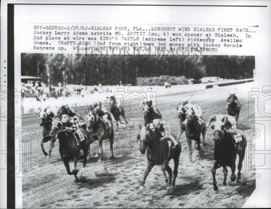 1962 Press Photo Hialeah Fla race L Adams on Mr Arctic wins vs King' s Castle - Historic Images