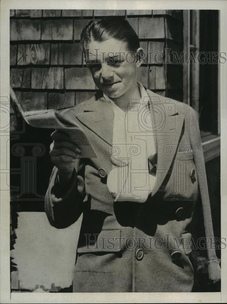 1937 Press Photo Jockey Eddie Litzenberger at Jamaica track in NY - net34246 - Historic Images