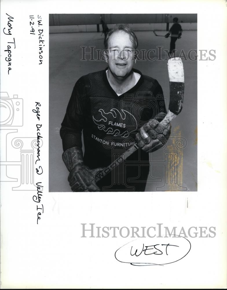 1991 Press Photo Roger Dickerson playing hockey at Valley Ice - orc022 ...