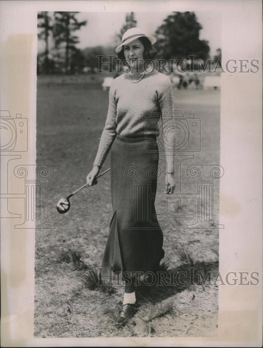1935 Press Photo Ms Alice Rutherford Defeated Mrs Robert Lowry 8 and 7 - Historic Images
