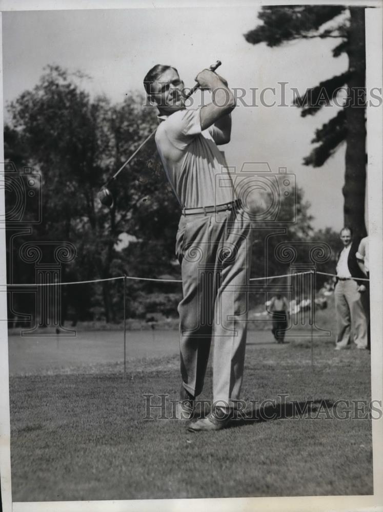 1934 Press Photo Dave Goldman warming up for National Amateur tournament - Historic Images